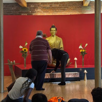 Y6 visit to the Buddhist Centre